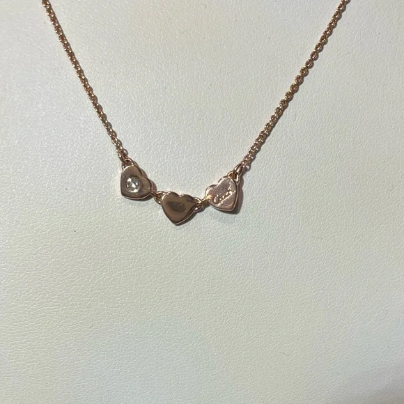 NWOT Coach Hearts Rosegold Necklace #F90610 - Picture 2 of 3